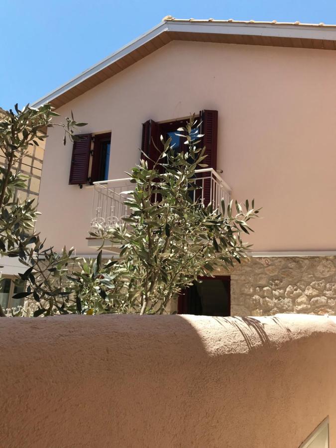 Cabernet Houses Lefkada City Bagian luar foto