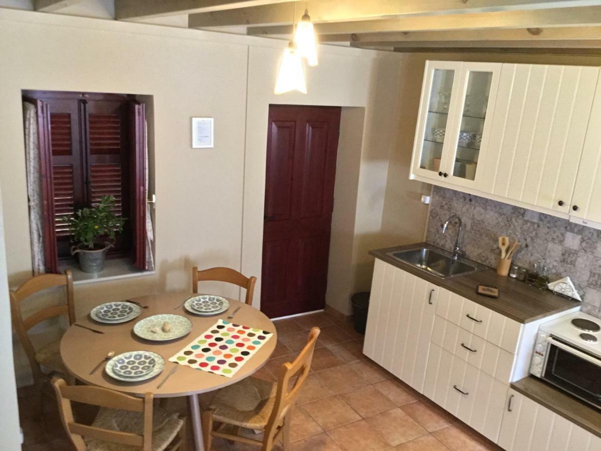 Cabernet Houses Lefkada City Bagian luar foto